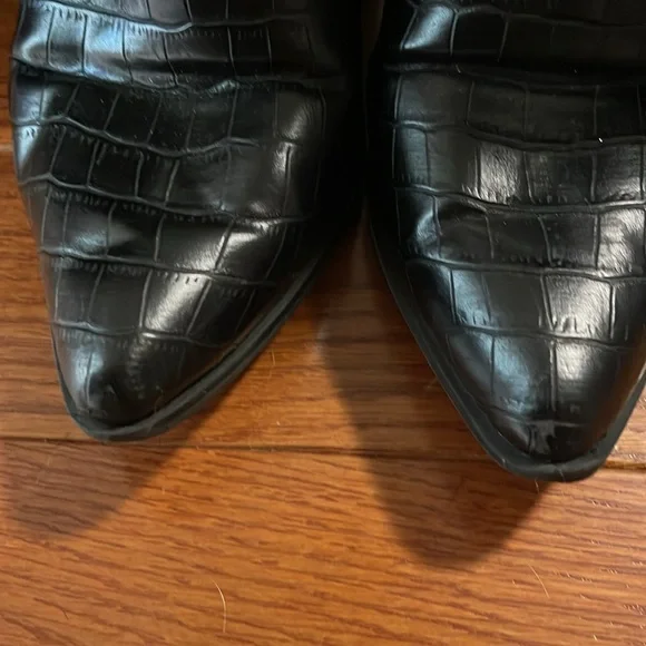 Journee Extra Wide Calf Women's Knee-high boot - Picture 6 of 8